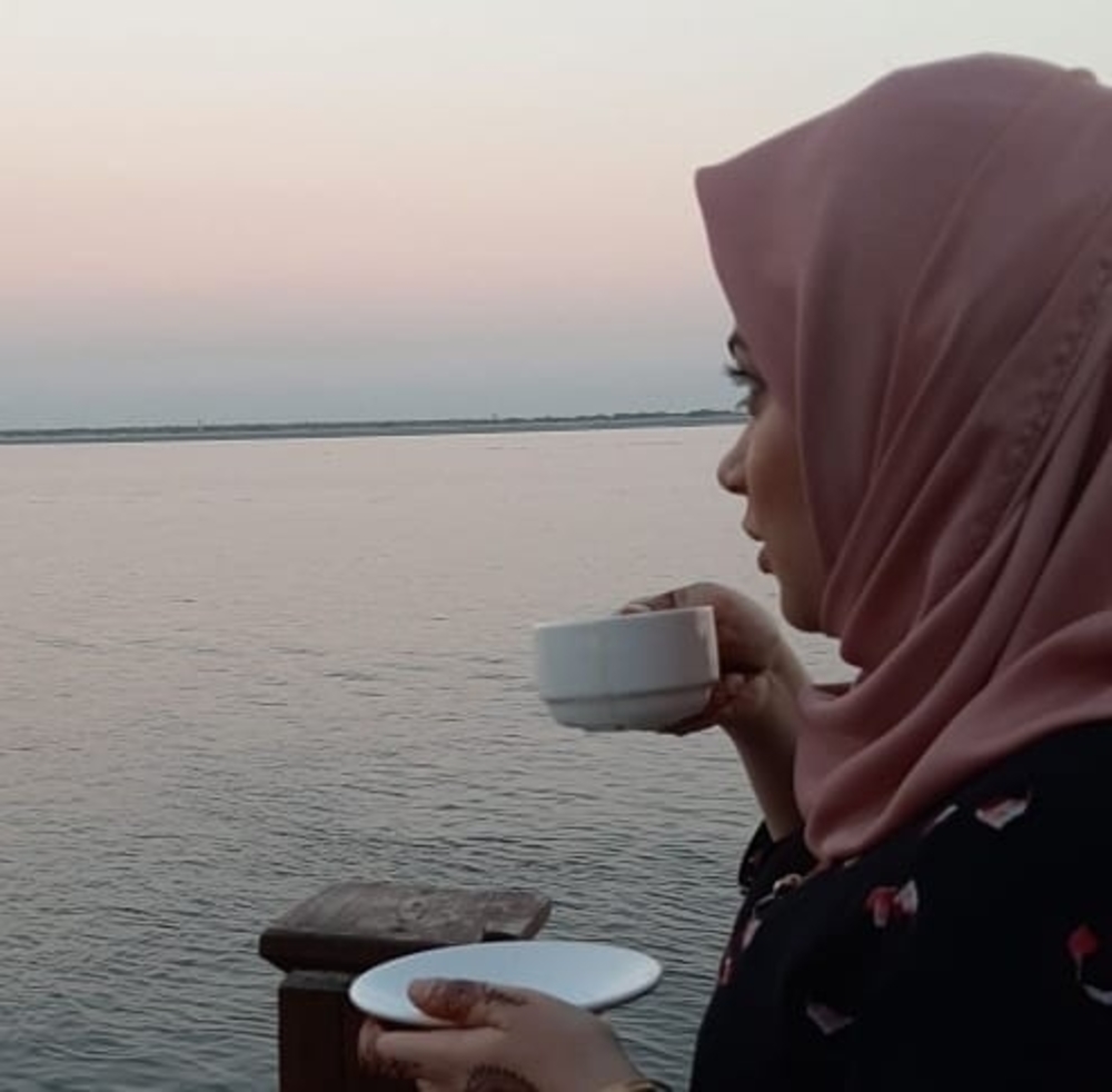 Meet your Posher, Nabiha